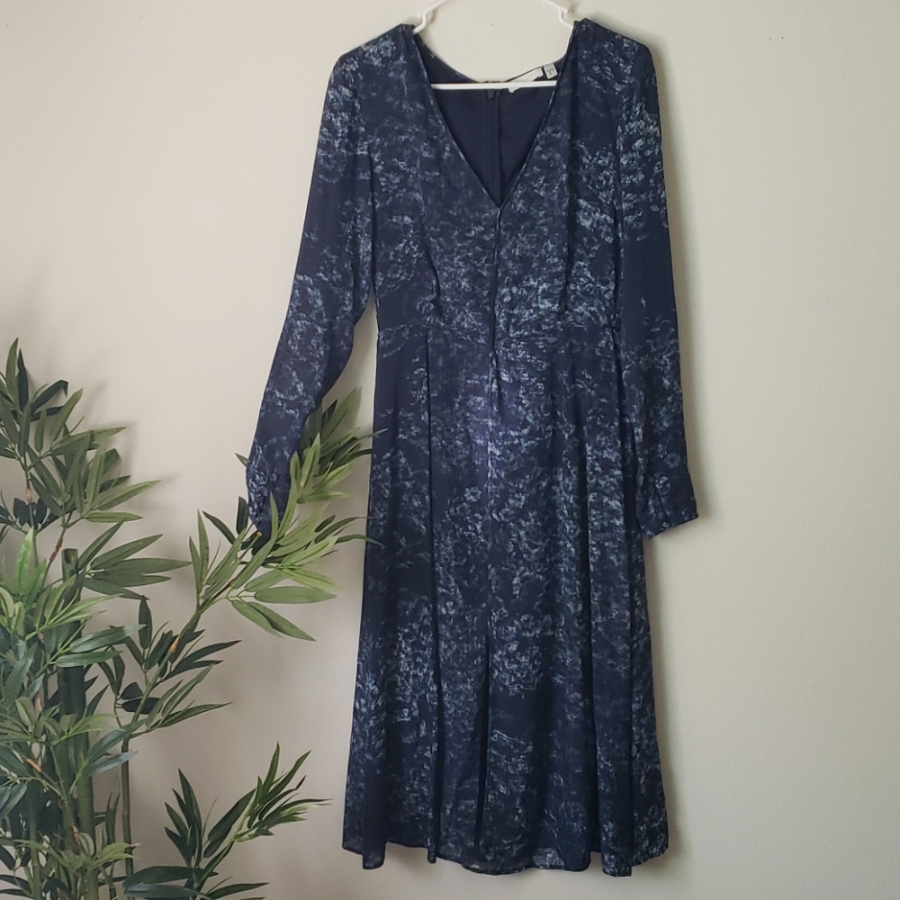 H&M V neck blue dress long sleeves slit in middle
